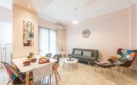 Stylish Acropolis Apartment By Cloudkeys